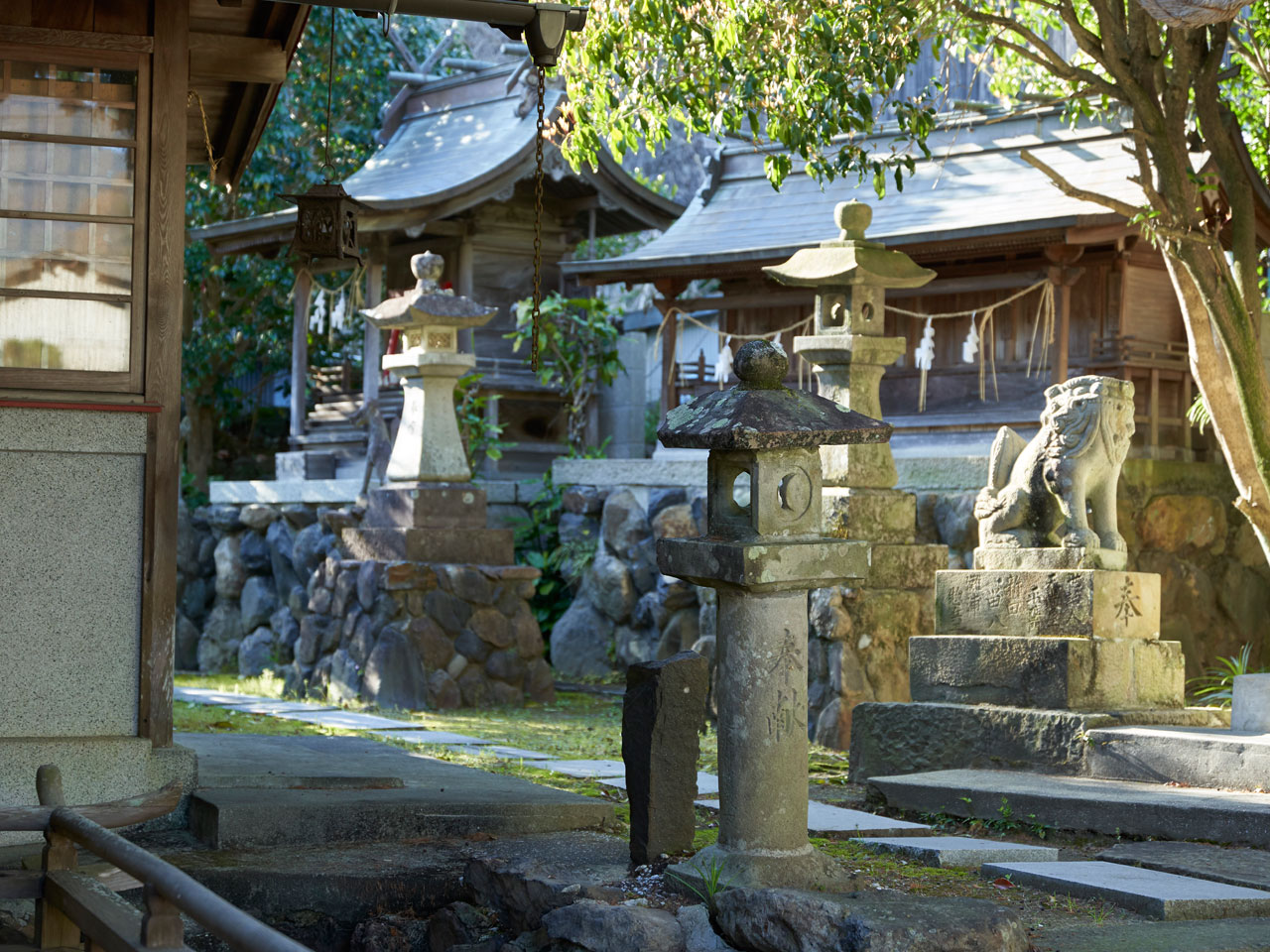 多賀神社凸凹神堂の写真