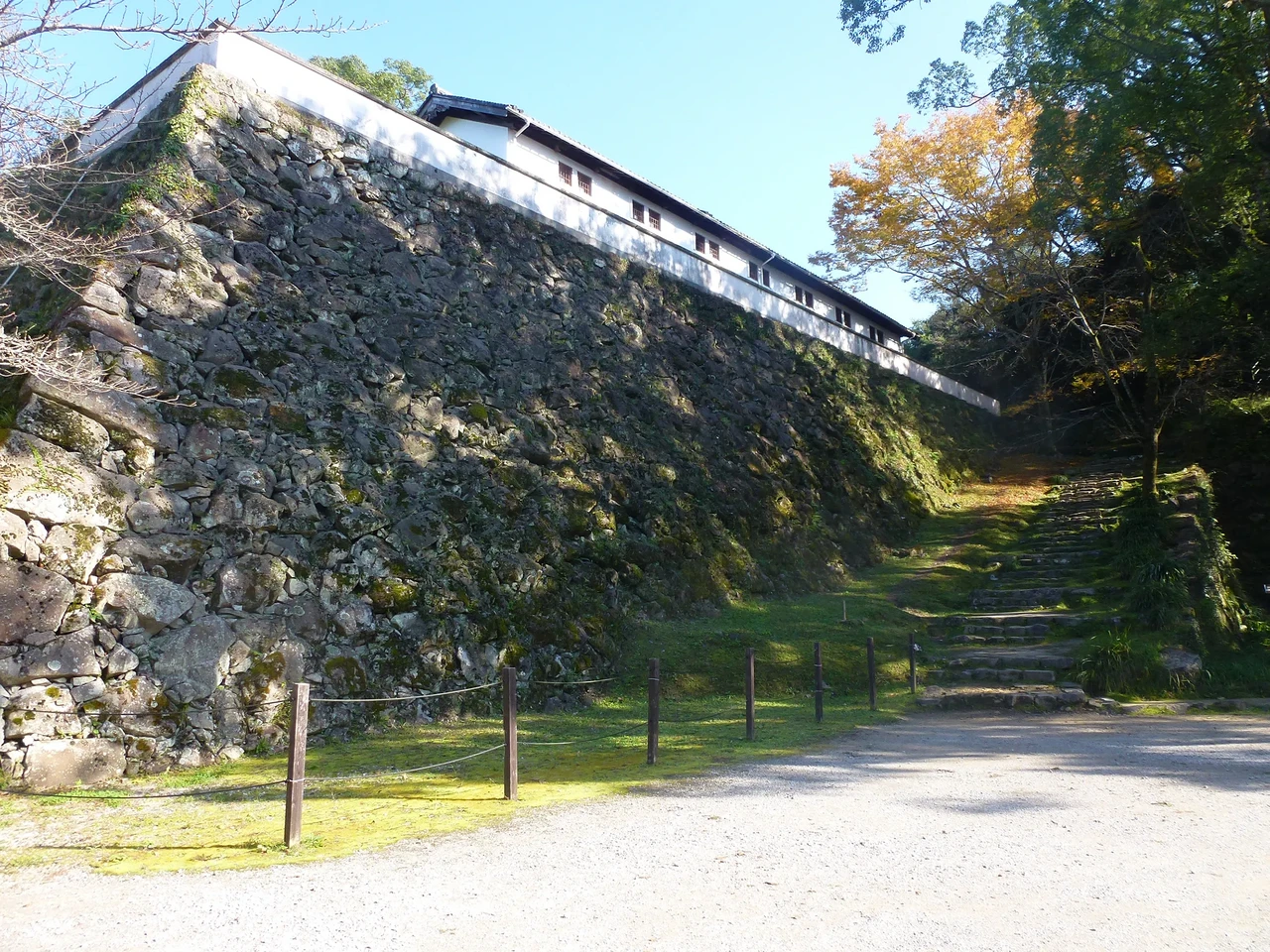 藤兵衛丸石垣